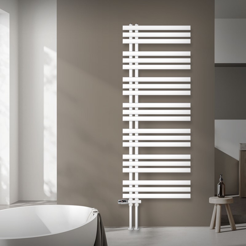 Badheizkörper Mittelanschluss 600x1600 mm Weiß mit Boden Anschlussgarnitur LuxeBath