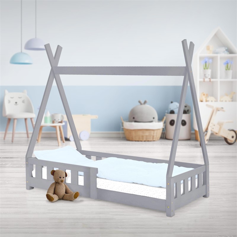 Kinderbett Tipi 70x140 cm Hellgrau aus Kiefernholz mit Rausfallschutz und Lattenrost Holzbett ML-Design Kinderbett Tipi 70x140 cm Hellgrau aus Kiefernholz mit Rausfallschutz und Lattenrost Holzbett ML-Design
