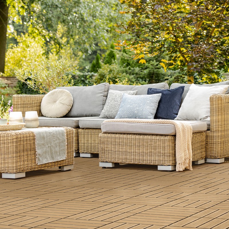 5m² 55 Stück WPC Terrassenfliesen 30x30 cm Teak in Holzoptik Balkon Bodenbelag mit Drainage und Klicksystem Terrassendielen Balkonfliesen