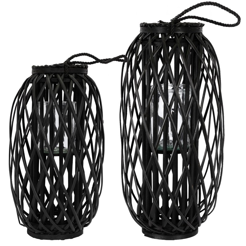 Riedlaterne mit Henkel 2er Set 50cm & 60cm Schwarz Gartenlaterne aus umweltfreundlichem Rattan Riedlaterne mit Henkel 2er Set 50cm & 60cm Schwarz Gartenlaterne aus umweltfreundlichem Rattan