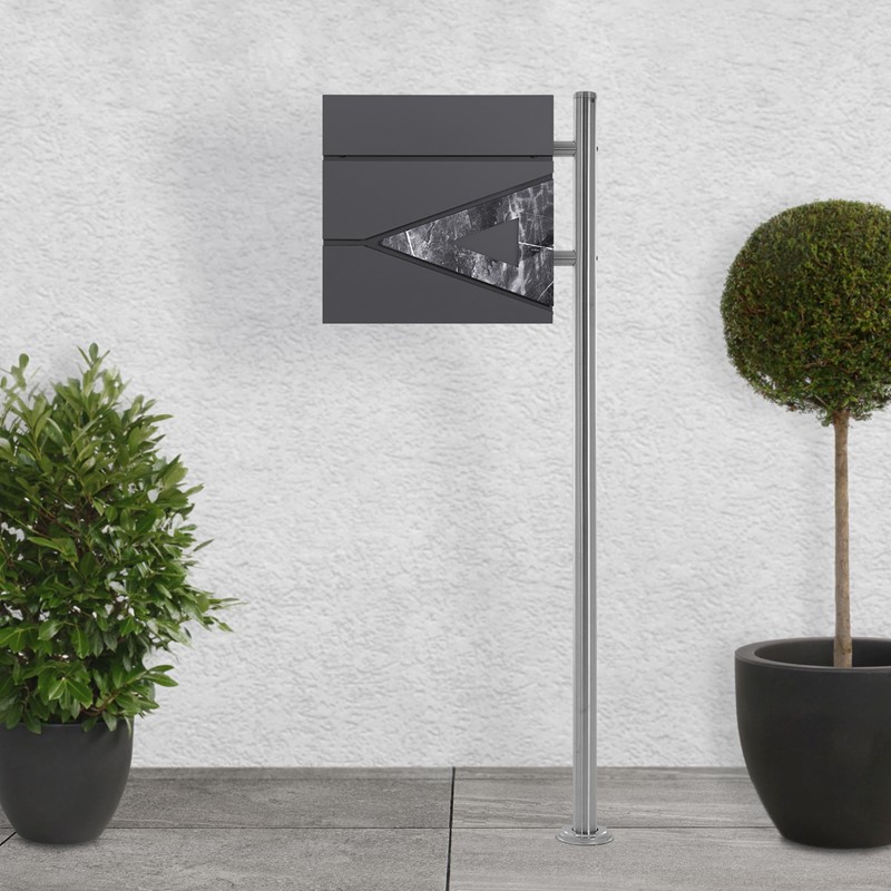 Standbriefkasten mit Zeitungsfach 37x36,5x11 cm Anthrazit/Schwarz-Marmoroptik aus Stahl ML-Design, Modernes Dreieckiges Design, Standhöhe 120 cm Silber Standbriefkasten mit Zeitungsfach 37x36,5x11 cm Anthrazit/Schwarz-Marmoroptik aus Stahl ML-Design, Modernes Dreieckiges Design, Standhöhe 120 cm Silber