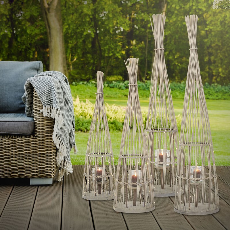 Bambus Laterne, Windlicht H: 110 cm Holzfarbe, Boho Gartenlaterne mit LED-Lichterkette & Glaseinsatz, Flechtoptik Kerzenhalter
